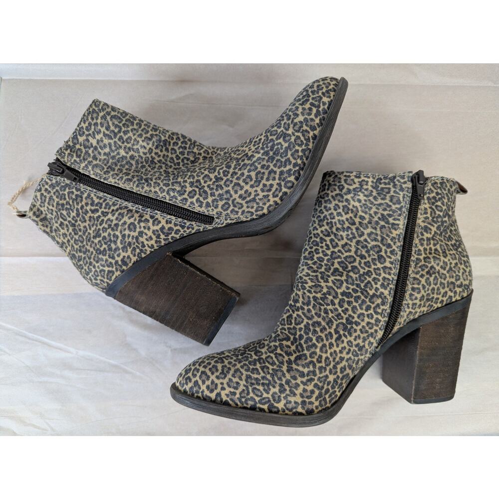 Lucky Brand SASSA Zip Booties Leopard Animal Print Size 10 | 1099 - Picture 3 of 8